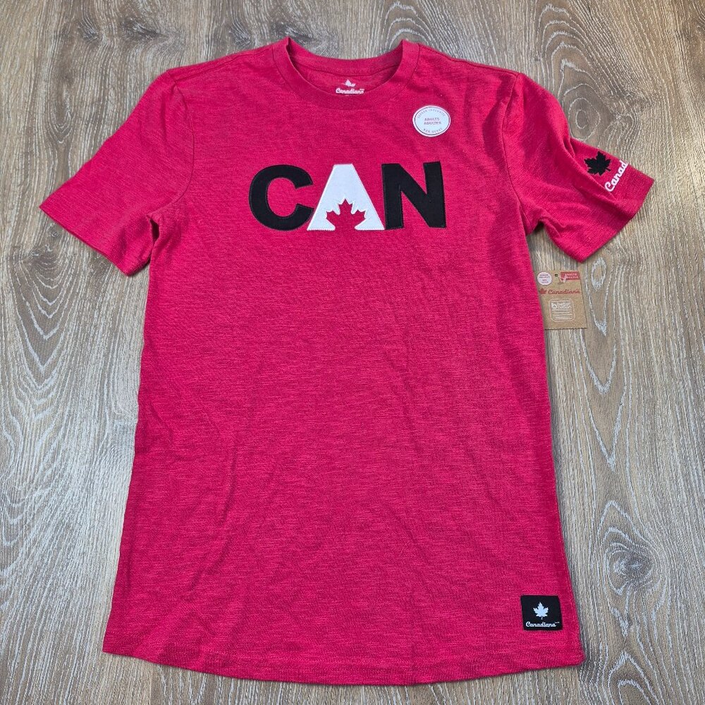 NWT Canadiana Adult tshirt Sz XS unisex mens womens Canada Tee